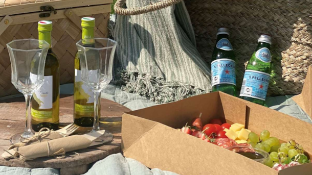 Ladengeschäft und Café Dejlighed