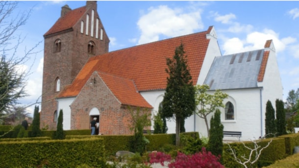 Tune Kirke